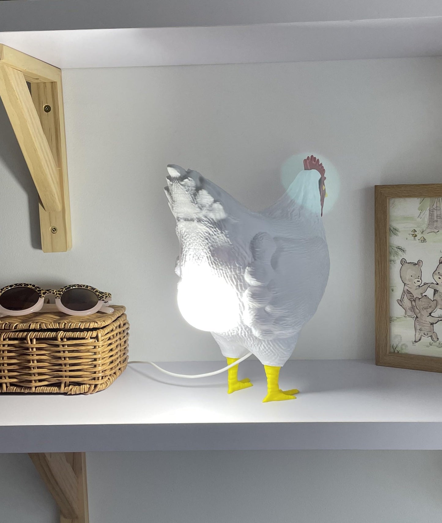 Clucky Luminary: 3D Printed Chicken & Egg Desk Lamp - Your Cozy Companion