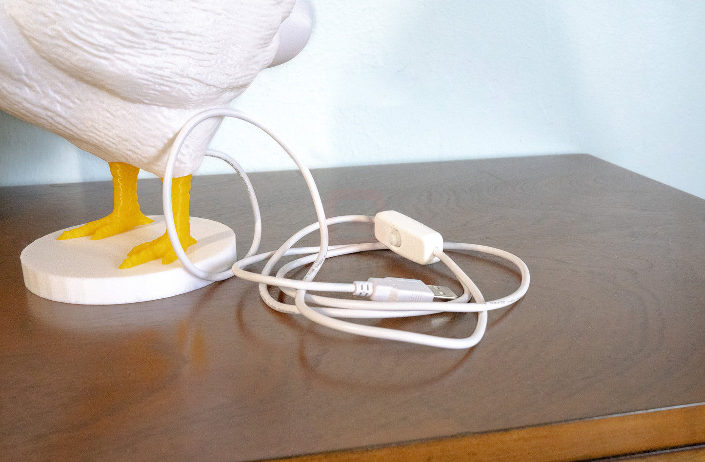 Clucky Luminary: 3D Printed Chicken & Egg Desk Lamp - Your Cozy Companion